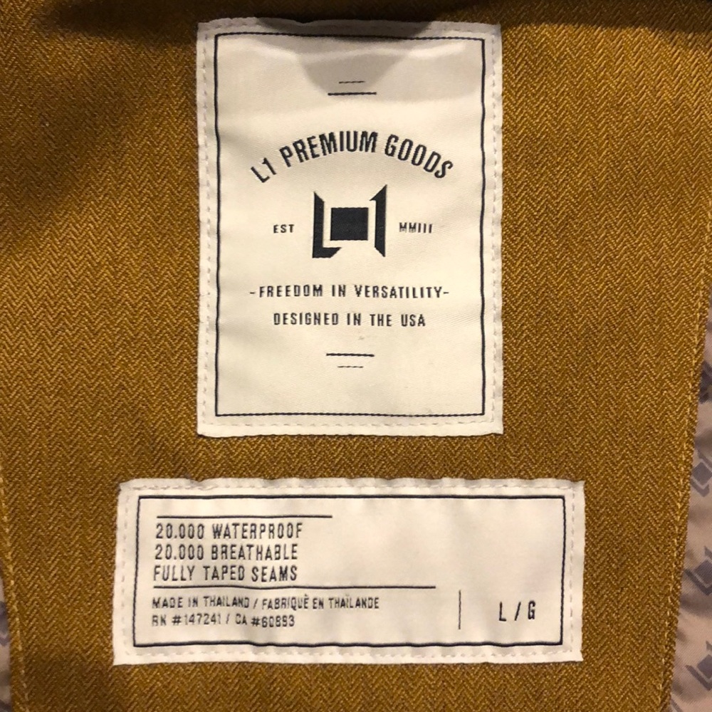 L1 Premium Goods Emma Snowboard/Ski Jacket - Picture 6 of 9